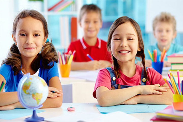 دانش آموزان